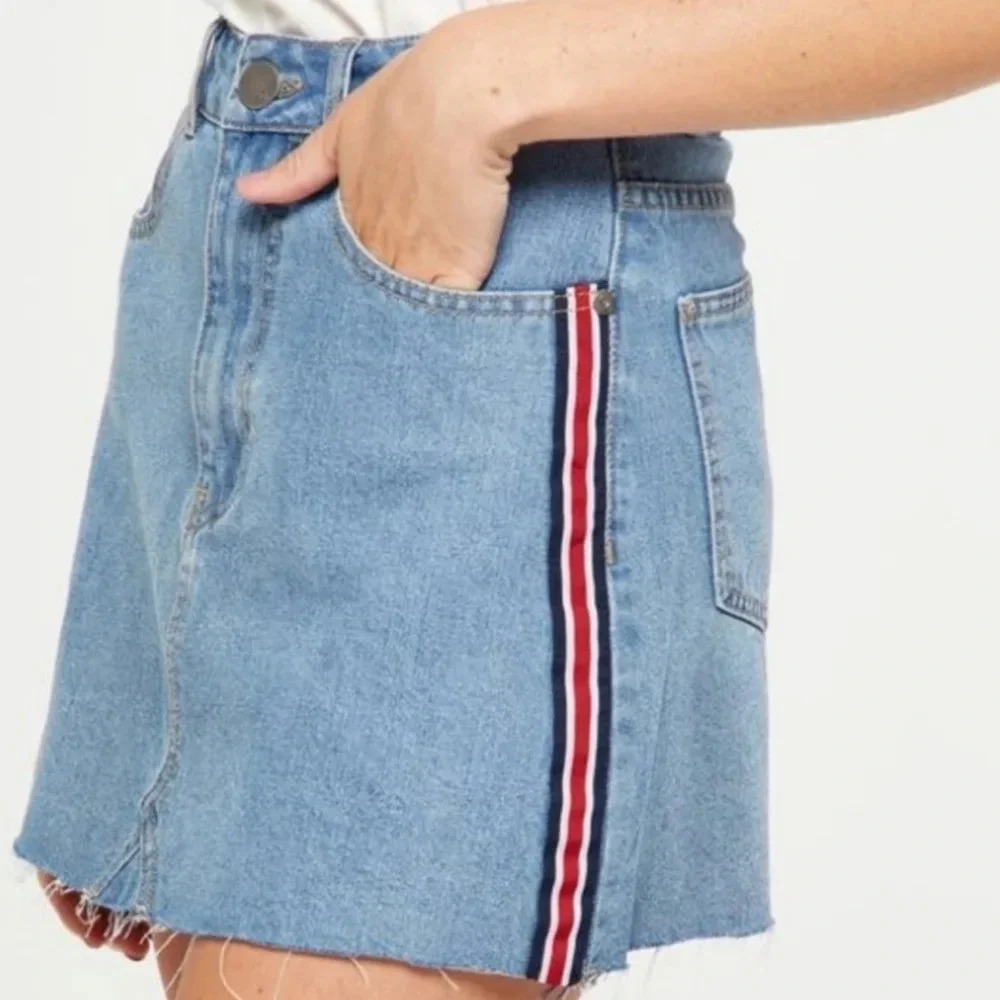 Cotton On A-Line Mini Skirt Denim, Color Blue (Light Wash) Size 4